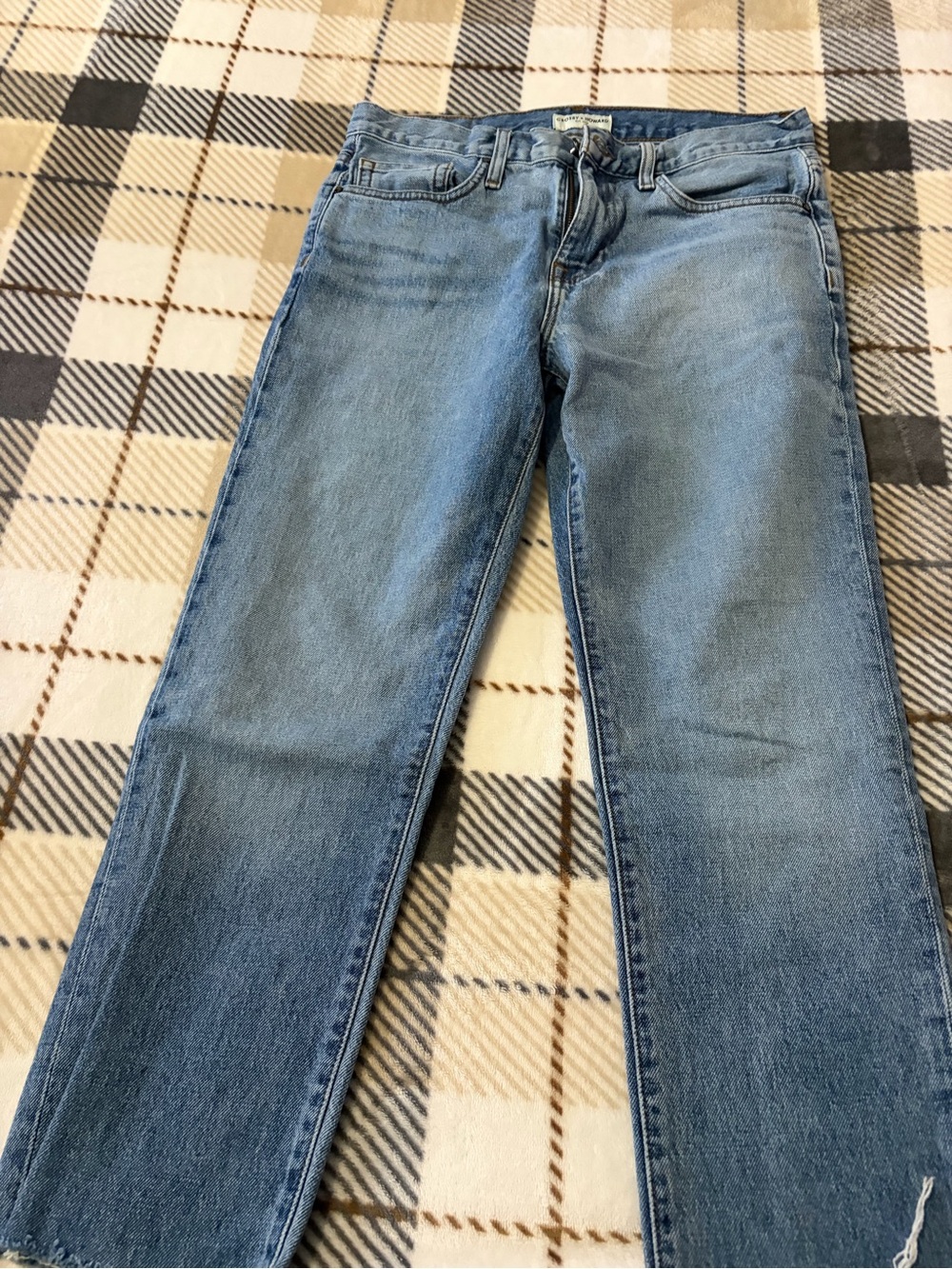 Women's Straight-Leg Denim Jeans in Light Blue